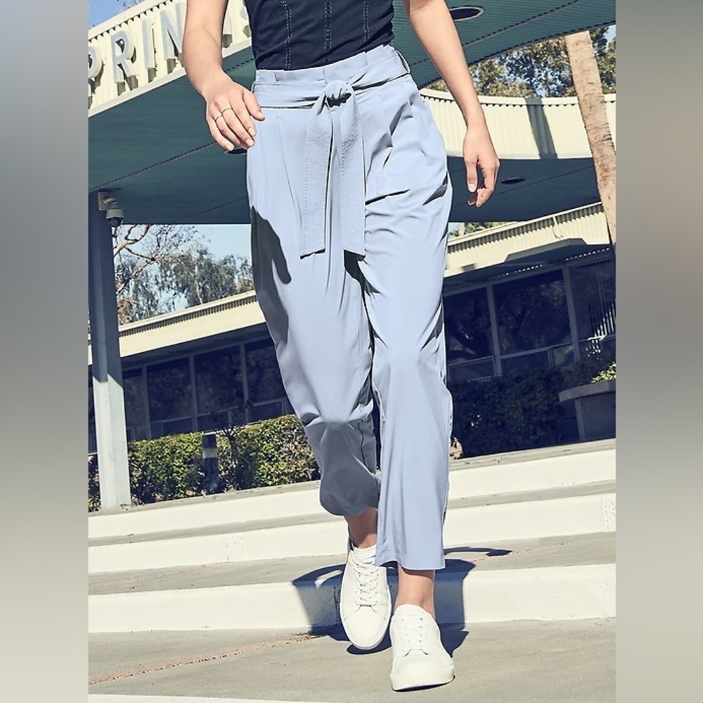 Athleta Skyline Pant II in Blue Star Paperbag Tie Waist Bow High Rise 0 530640